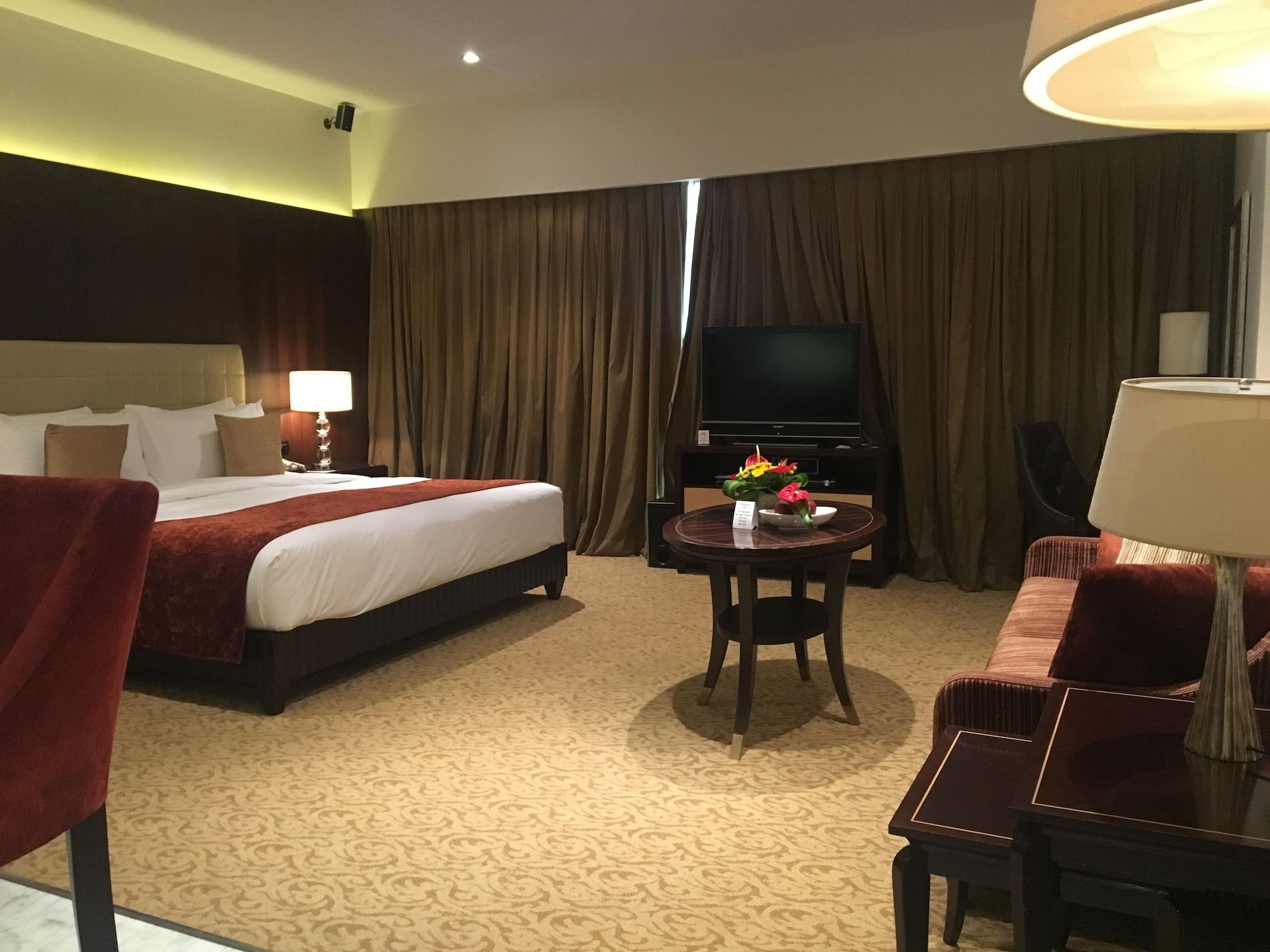 Oakwood Premier Prestige Bangalore Extérieur photo
